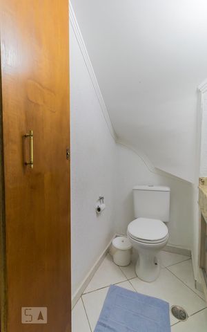 Casa à venda com 167m², 3 quartos e 2 vagas Casa à venda com 167m², 3 quartos e 2 vagasLavabo