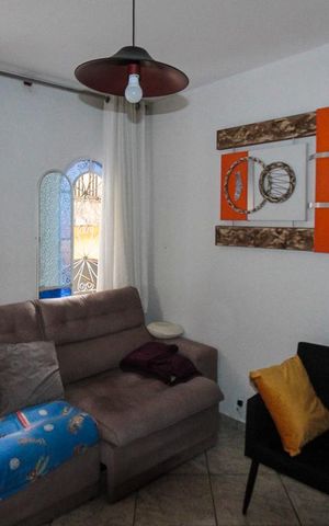 Casa à venda com 210m², 3 quartos e 3 vagas Casa à venda com 210m², 3 quartos e 3 vagasSala