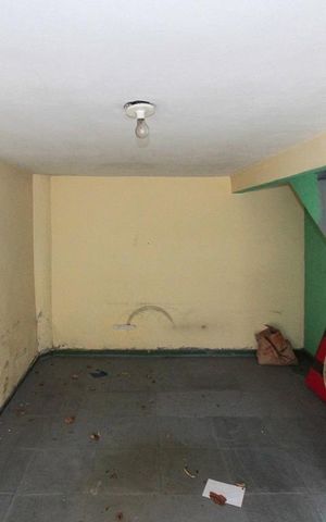 Casa à venda com 210m², 3 quartos e 3 vagas Casa à venda com 210m², 3 quartos e 3 vagasGaragem casa 04