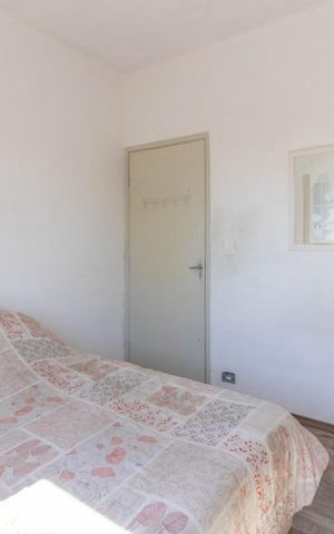 Casa à venda com 180m², 4 quartos e 3 vagas Casa à venda com 180m², 4 quartos e 3 vagasQuarto 2