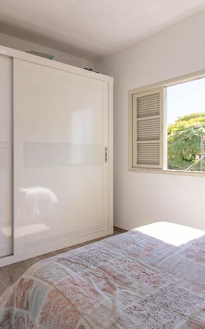 Casa à venda com 180m², 4 quartos e 3 vagas Casa à venda com 180m², 4 quartos e 3 vagasQuarto 2