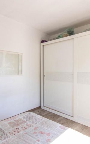 Casa à venda com 180m², 4 quartos e 3 vagas Casa à venda com 180m², 4 quartos e 3 vagasQuarto 2