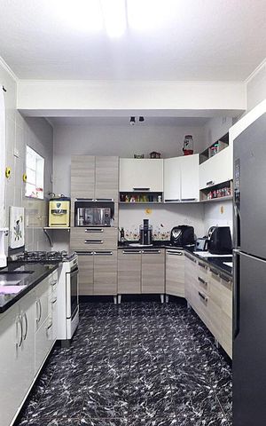 Casa à venda com 392m², 5 quartos e 4 vagasCozinha