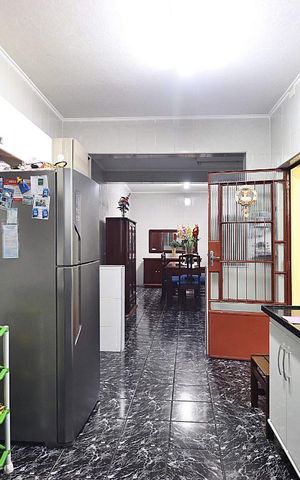 Casa à venda com 392m², 5 quartos e 4 vagasCozinha