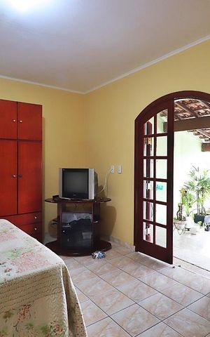 Casa à venda com 392m², 5 quartos e 4 vagasQuarto 4