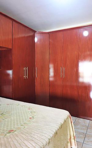 Casa à venda com 392m², 5 quartos e 4 vagasQuarto 3
