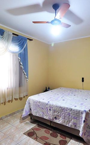 Casa à venda com 392m², 5 quartos e 4 vagasQuarto Suíte