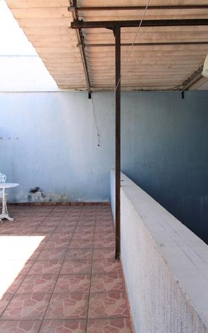 Casa à venda com 210m², 3 quartos e 3 vagasTerraço