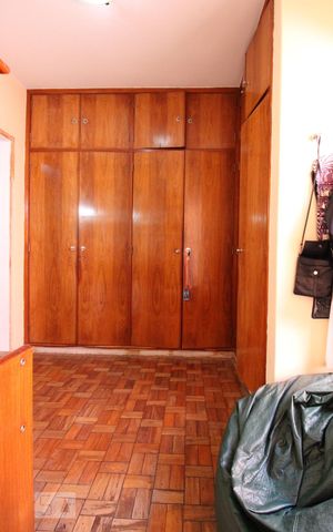 Casa à venda com 210m², 3 quartos e 3 vagasCloset