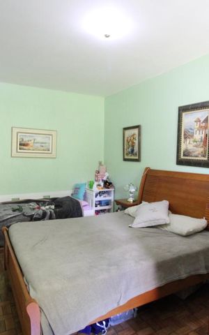 Casa à venda com 210m², 3 quartos e 3 vagasSuíte