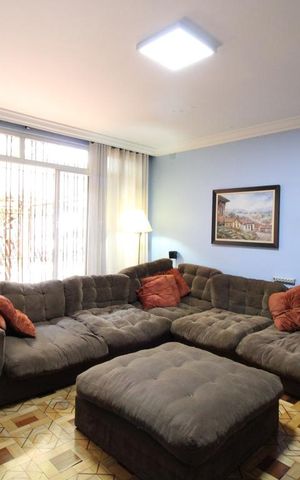 Casa à venda com 210m², 3 quartos e 3 vagasSala
