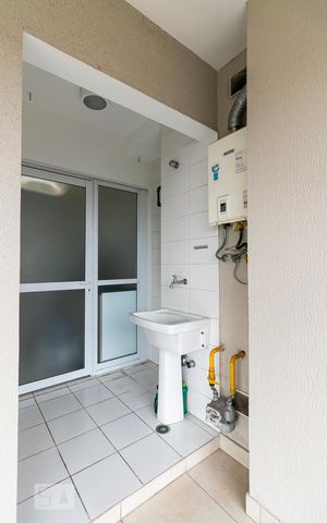 Apartamento para alugar com 69m², 2 quartos e 1 vagaÁrea de Serviço