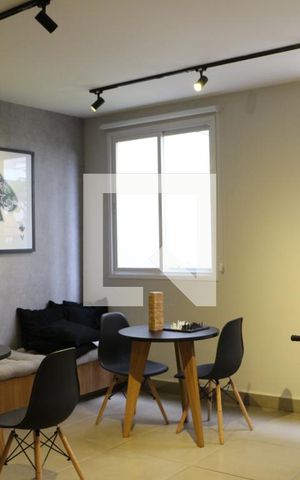 Apartamento à venda com 34m², 2 quartos e sem vagaÁrea comum