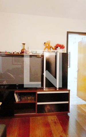 Casa à venda com 200m², 5 quartos e 2 vagas Casa à venda com 200m², 5 quartos e 2 vagasSala 2