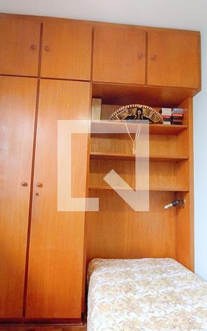 Casa à venda com 200m², 5 quartos e 2 vagas Casa à venda com 200m², 5 quartos e 2 vagasQuarto 2