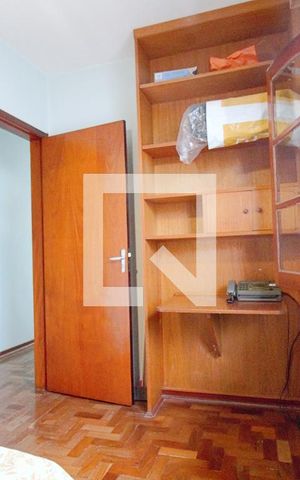 Casa à venda com 200m², 5 quartos e 2 vagas Casa à venda com 200m², 5 quartos e 2 vagasQuarto 2