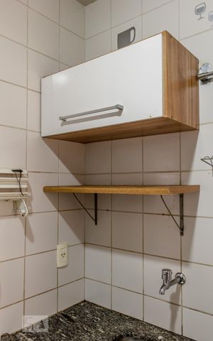 Apartamento para alugar com 58m², 2 quartos e 1 vaga Apartamento para alugar com 58m², 2 quartos e 1 vagaCozinha - Armários