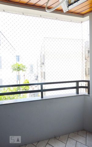 Apartamento para alugar com 81m², 3 quartos e 1 vagaVaranda
