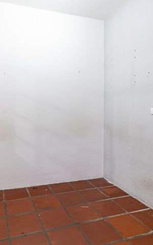 Casa à venda com 150m², 4 quartos e 2 vagas Casa à venda com 150m², 4 quartos e 2 vagasQuarto de Serviço