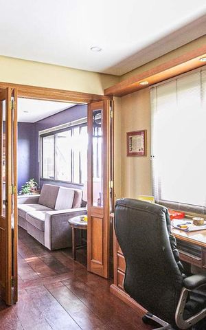 Apartamento à venda com 505m², 4 quartos e 3 vagas Apartamento à venda com 505m², 4 quartos e 3 vagasEscritório