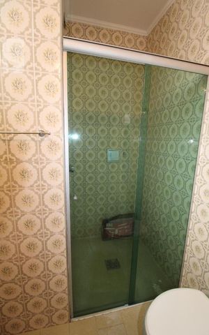 Casa à venda com 280m², 4 quartos e 4 vagasBanheiro 2