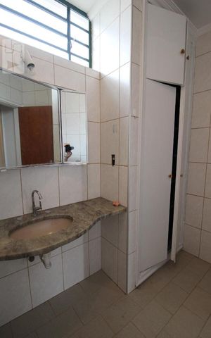 Casa à venda com 280m², 4 quartos e 4 vagasBanheiro do Quarto 4