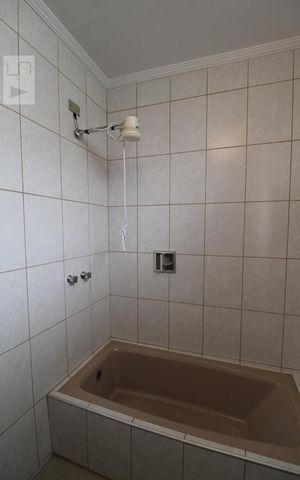Casa à venda com 280m², 4 quartos e 4 vagasBanheiro do Quarto 4