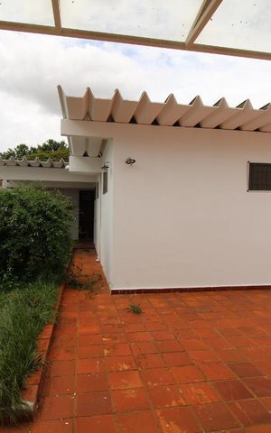Casa à venda com 280m², 4 quartos e 4 vagasQuintal