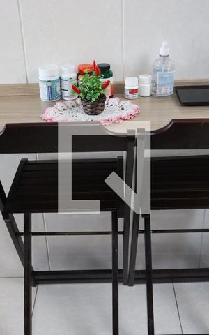 Casa à venda com 44m², 2 quartos e 1 vagaCozinha 