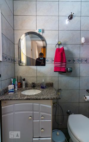 Casa à venda com 161m², 3 quartos e 2 vagasBanheiro da Suíte
