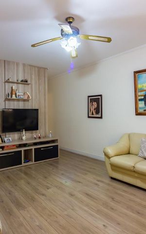 Casa à venda com 161m², 3 quartos e 2 vagasSala