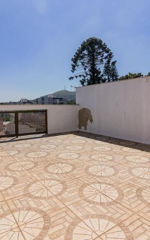 Casa à venda com 280m², 3 quartos e 4 vagas Casa à venda com 280m², 3 quartos e 4 vagasTerraço