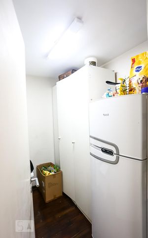 Apartamento à venda com 300m², 4 quartos e 3 vagas Apartamento à venda com 300m², 4 quartos e 3 vagasÁrea de Serviço