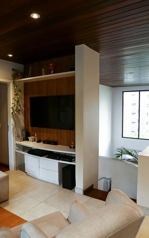 Apartamento à venda com 300m², 4 quartos e 3 vagas Apartamento à venda com 300m², 4 quartos e 3 vagasSala 2