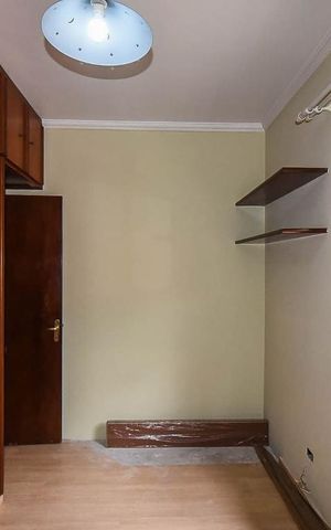 Casa à venda com 212m², 3 quartos e 2 vagas Casa à venda com 212m², 3 quartos e 2 vagasQuarto 2