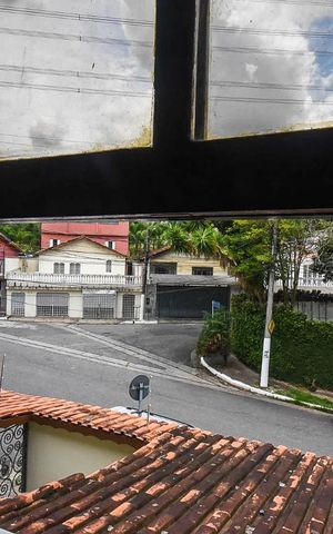 Casa à venda com 212m², 3 quartos e 2 vagas Casa à venda com 212m², 3 quartos e 2 vagasVista da suíte