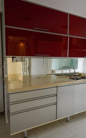 Apartamento à venda com 145m², 4 quartos e 2 vagas Apartamento à venda com 145m², 4 quartos e 2 vagasCozinha