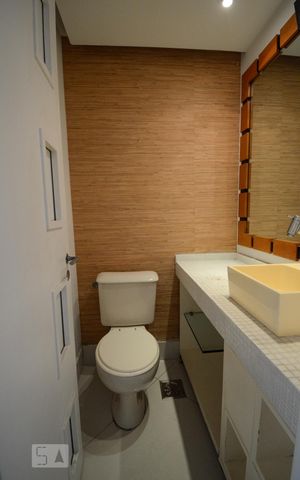 Apartamento à venda com 145m², 4 quartos e 2 vagas Apartamento à venda com 145m², 4 quartos e 2 vagasLavabo