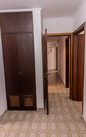 Casa para alugar com 200m², 4 quartos e 3 vagas Casa para alugar com 200m², 4 quartos e 3 vagasQuartos