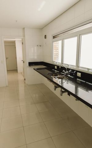 Apartamento à venda com 416m², 3 quartos e 6 vagasCozinha