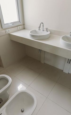 Apartamento à venda com 416m², 3 quartos e 6 vagasBanheiro 1 da Suíte 3