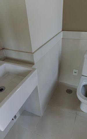 Apartamento à venda com 416m², 3 quartos e 6 vagasBanheiro 2 da Suíte 3