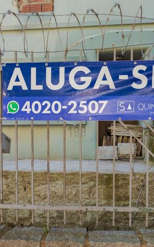 Casa à venda com 458m², 8 quartos e 6 vagas Casa à venda com 458m², 8 quartos e 6 vagasFachada