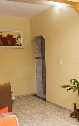 Casa para alugar com 120m², 4 quartos e 2 vagasSala