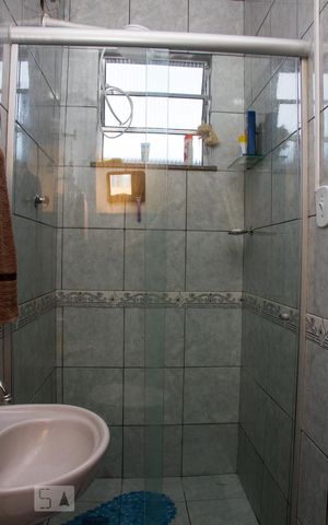 Casa para alugar com 120m², 4 quartos e 2 vagasBanheiro Social