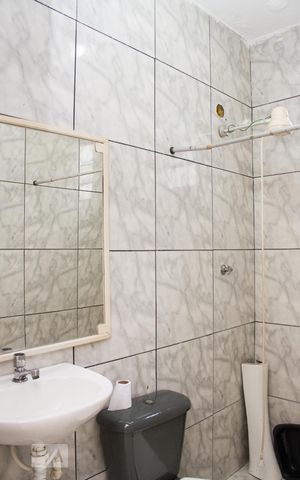 Casa para alugar com 120m², 4 quartos e 2 vagasTerraço - Banheiro