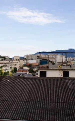 Casa para alugar com 120m², 4 quartos e 2 vagasQuarto 02 - 2º Andar - Janela