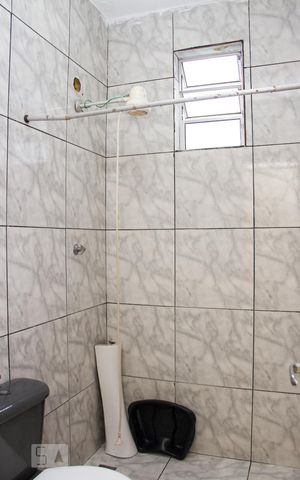 Casa para alugar com 120m², 4 quartos e 2 vagasTerraço - Banheiro