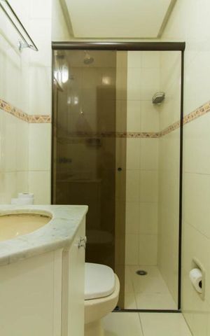 Apartamento para alugar com 80m², 3 quartos e 2 vagasBanheiro 