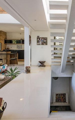 Casa à venda com 200m², 3 quartos e 3 vagas Casa à venda com 200m², 3 quartos e 3 vagasHall de Entrada